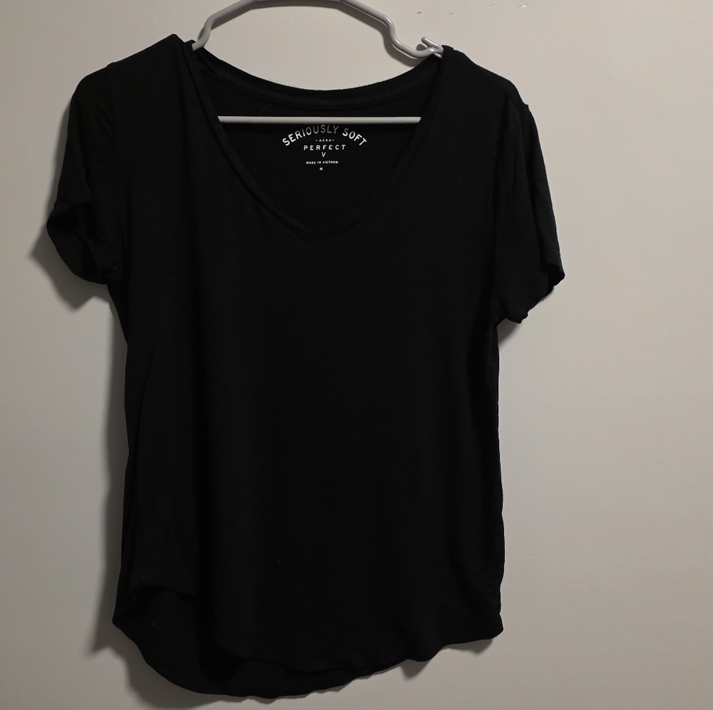 Aeropostale Black Short Sleeve V-Neck Tee